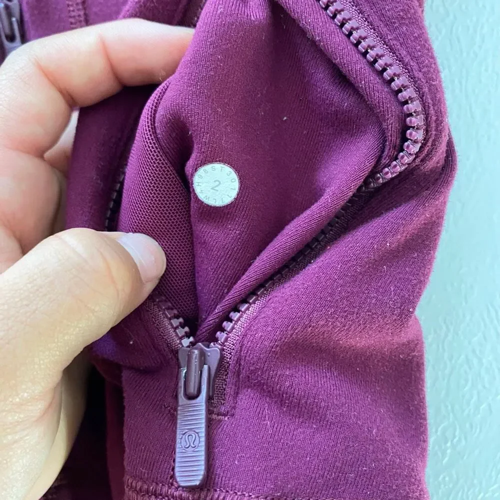Lululemon Define Jacket Size 2 Purple Plum Full Zip Sculpting Fit - Picture 3 of 5
